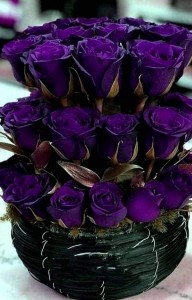 Создать мем: сиреневые розы, синие розы букет, фиолетовые розы букет