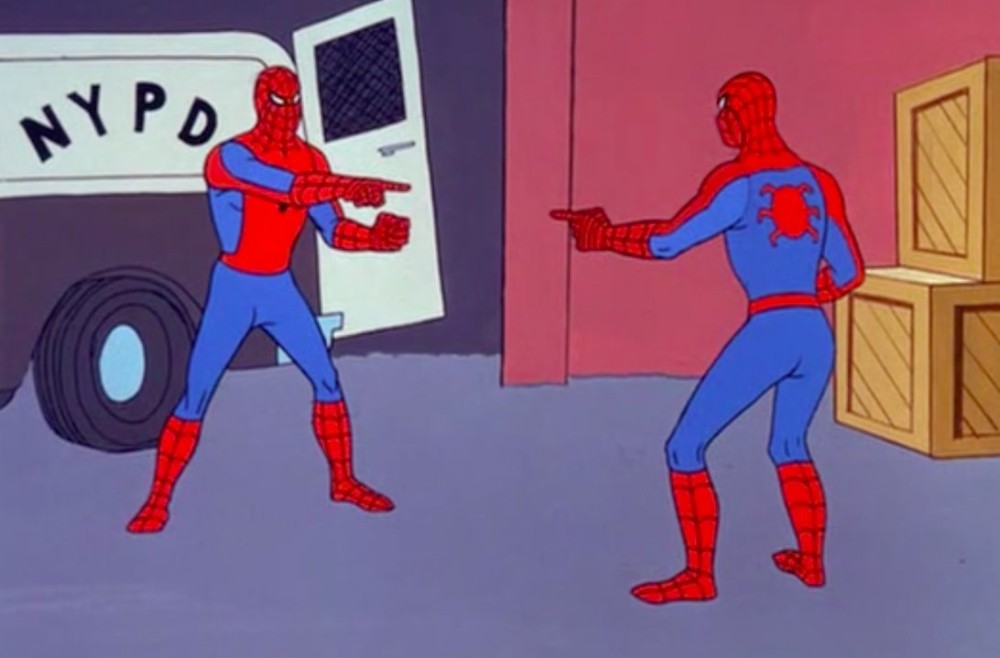 Создать мем: человек паук показывает на человека паука мем, человек паук и человек паук мем, мем два человека паука