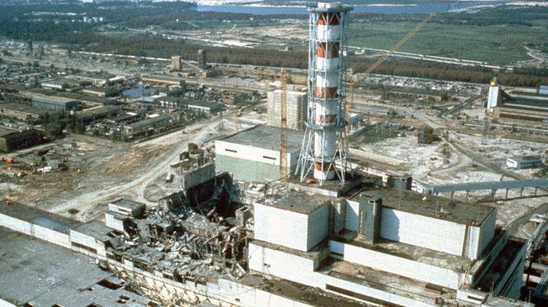 Создать мем: реактор чернобыльской аэс, авария на чернобыльской аэс, чернобыльская аэс до аварии