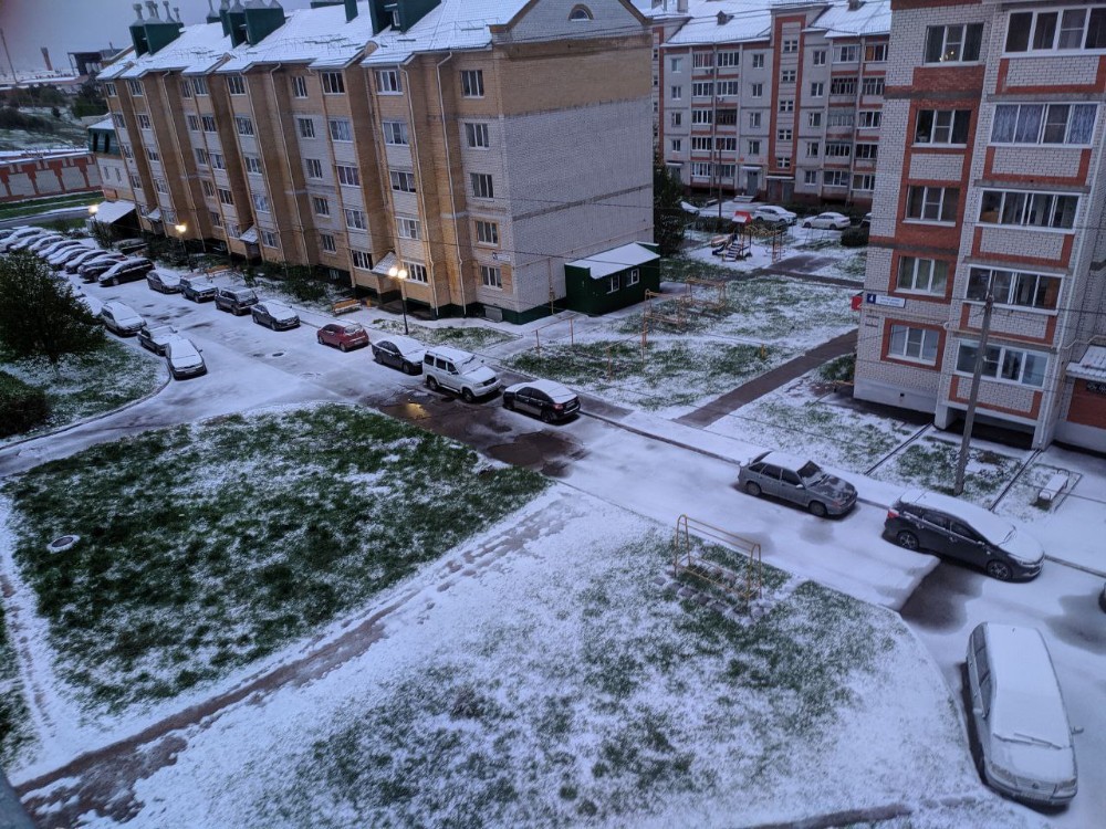 Create meme: snow , the snow fell , novy Urengoy snow