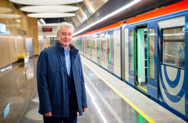 Create meme: Sergei Sobyanin , Nekrasovskaya line of the Moscow metro, line of the Moscow metro