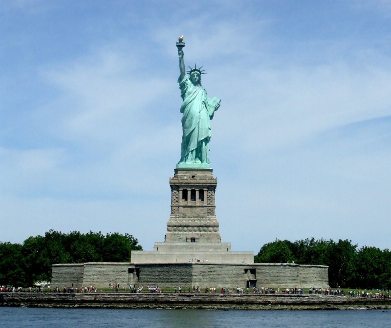 Создать мем: статуя свободы в нью йорке, статуя свободы, национальный памятник статуя свободы