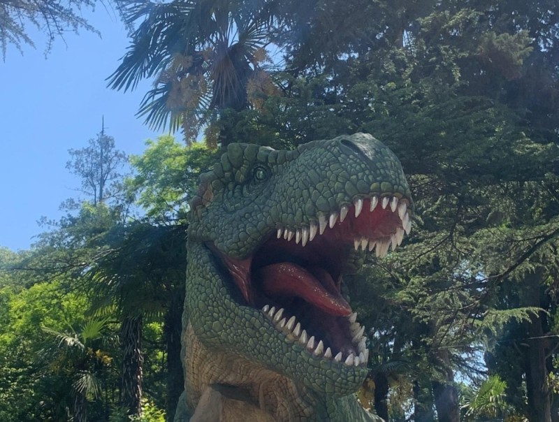 Создать мем: спинозавр парк юрского периода, парк юрского периода 2 спинозавр, парк динозавров затерянный мир екатеринбург