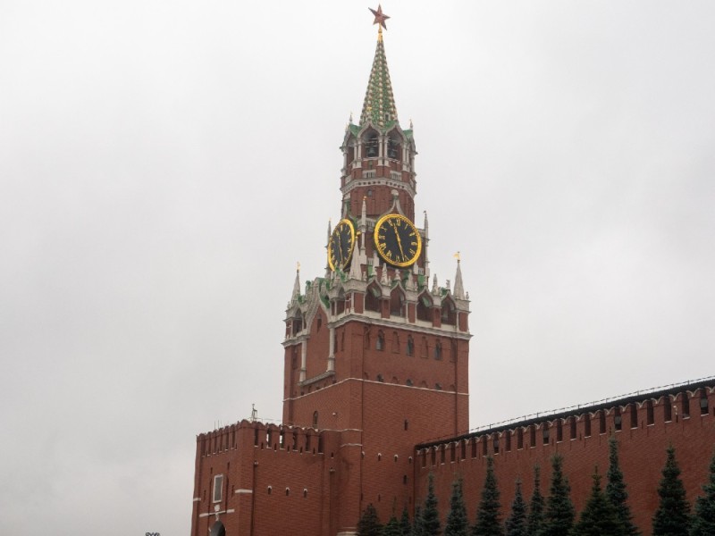 Создать мем: красная площадь кремль, кремль, московский кремль спасская башня