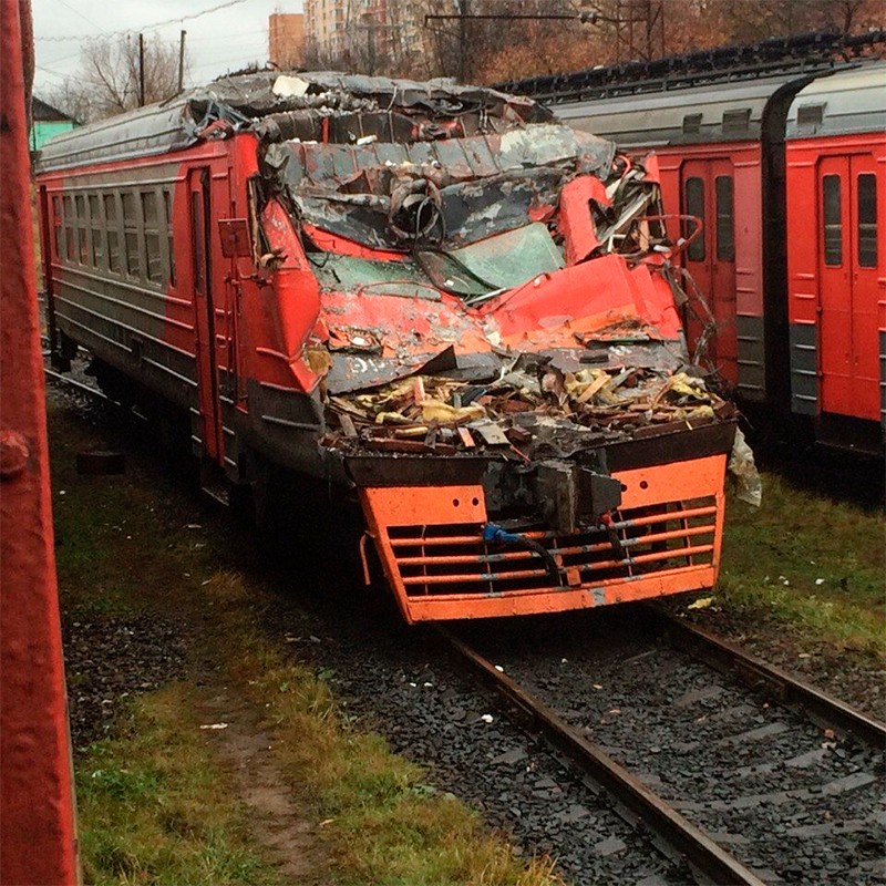 Create meme: lobnya depot electric train accidents, lobnya depot collision lobnya depot collision, train collision