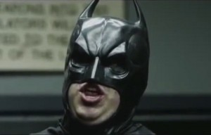 Создать мем: бэтмен детонатор, collegehumor бэтмен актер, лицо бэтмена