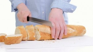Создать мем: отрежь хлеба, хлеб нарезают длинной, chopping board