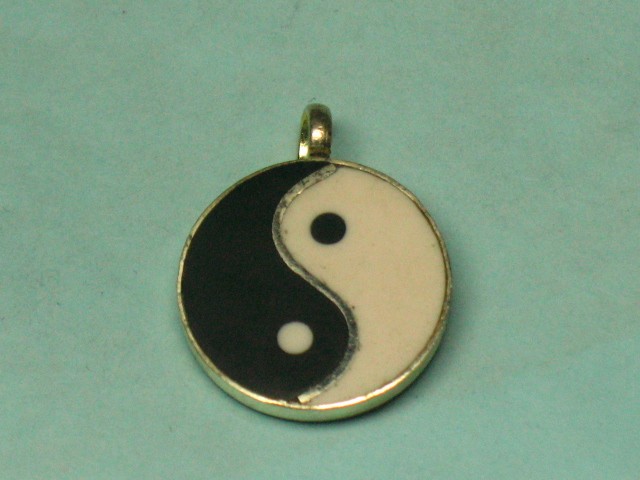 Create meme: yin yang pendant, yin yang pendant, paired pendants