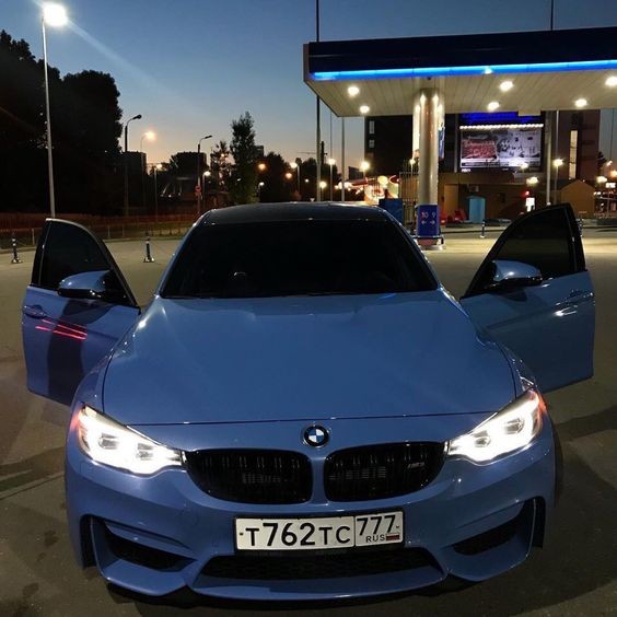 Создать мем: BMW 4er, bmw m 4 f 82, голубая бмв