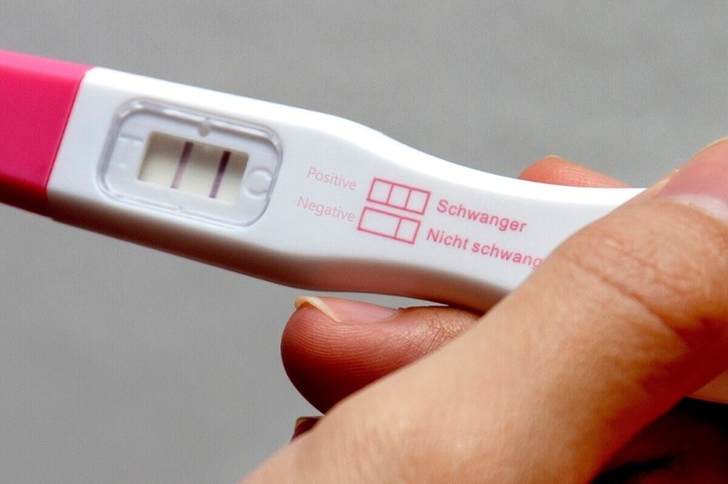 Create meme: a positive pregnancy test, pregnancy test , The pregnancy test strip is positive