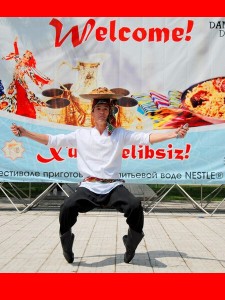 Создать мем: национальный, сабантуй когда празднуется, сабантуй люди татарстан