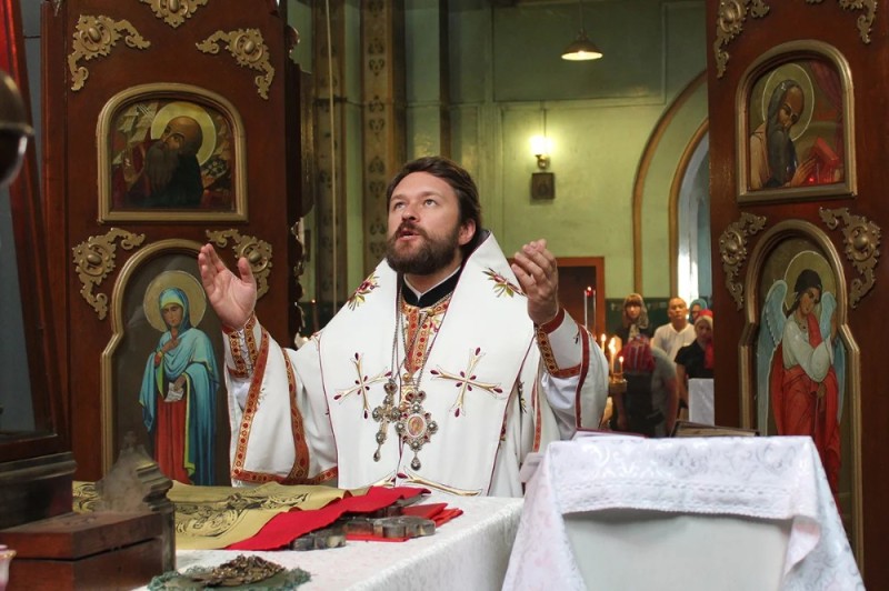 Создать мем: священник в церкви, православие, православные