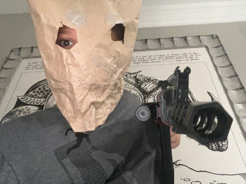 Создать мем: костюм грута, мешок для маски, с пакетом на голове