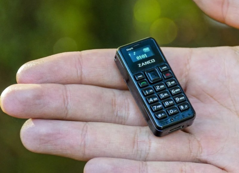 Create meme: zanco tiny t1, the smallest mobile phone, small phone