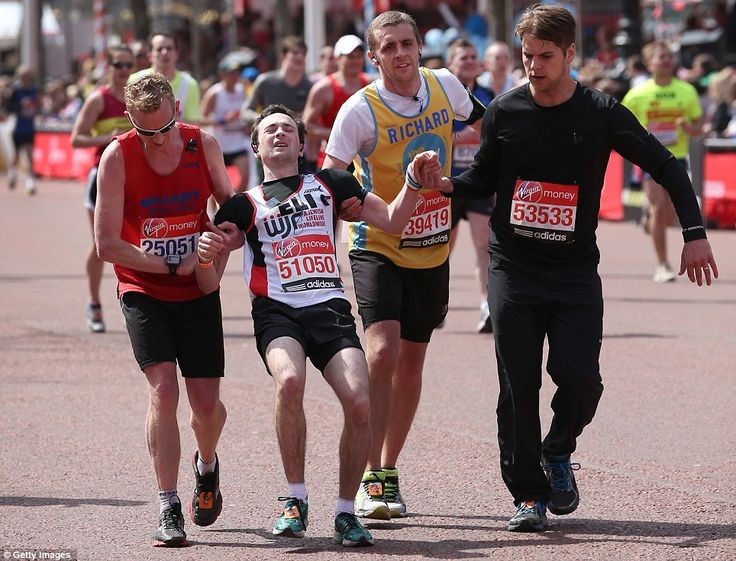 Создать мем: забег, лондонский марафон, marathon runner