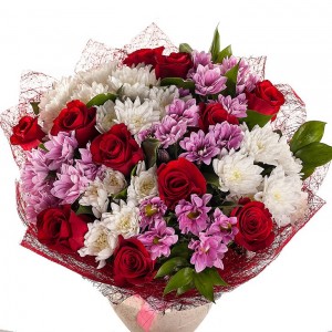 Создать мем: букет роза хризантема рускус, красивый букет, букет цветов