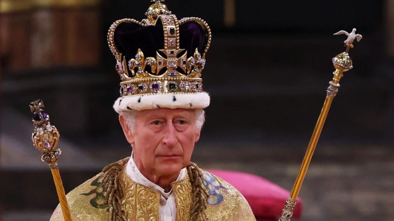 Create meme: the crown of St. Edward, Elizabeth ii , King Charles of wales