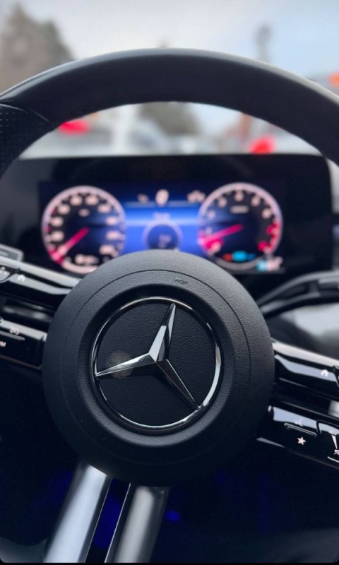 Create meme: mercedes-benz, mercedes benz S 2021 steering wheel, steering wheel of AMG Mercedes