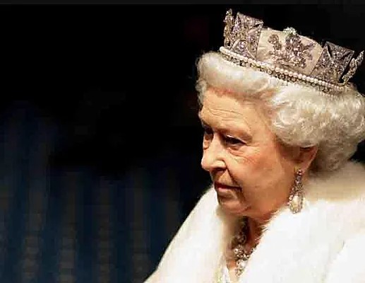 Создать мем: английская королева елизавета, королева елизавета вторая, королева великобритании елизавета наследник