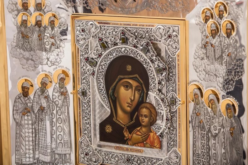 Создать мем: петровская икона божией матери, казанская икона божией, чудотворная икона божией матери