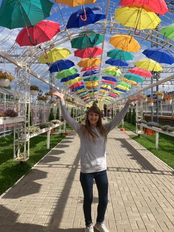 Create meme: Saint Petersburg Russia, umbrella , woman 