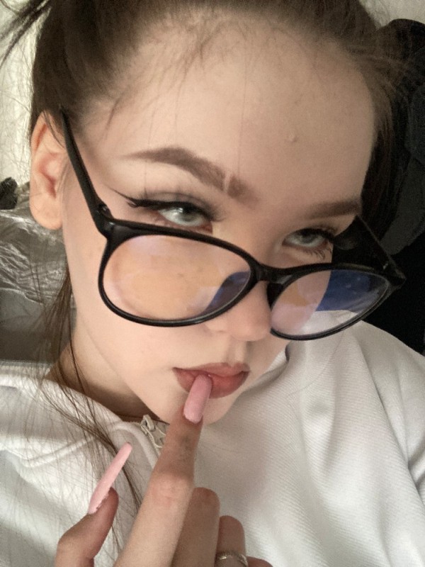 Create meme: girl , people , Anna Alekseevna selfie