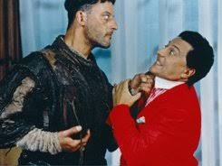 Create meme: aliens movie Jean Reno and Beatrice, Jean Reno and Christian clavier movies, aliens 1993