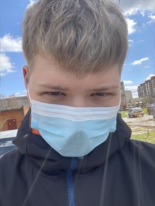 Создать мем: гарбузенко дмитрий викторович, подросток в маске, лицо