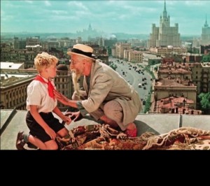 Создать мем: хоттабыч фильм 1956 москва улица, старик хоттабыч фильм 1956, лагин старик хоттабыч