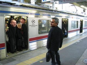 Создать мем: сбой в матрице фото, the train, год российского кино вагоны в метро