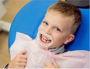 Создать мем: детские зубы, зубы детей, злой ортодонт