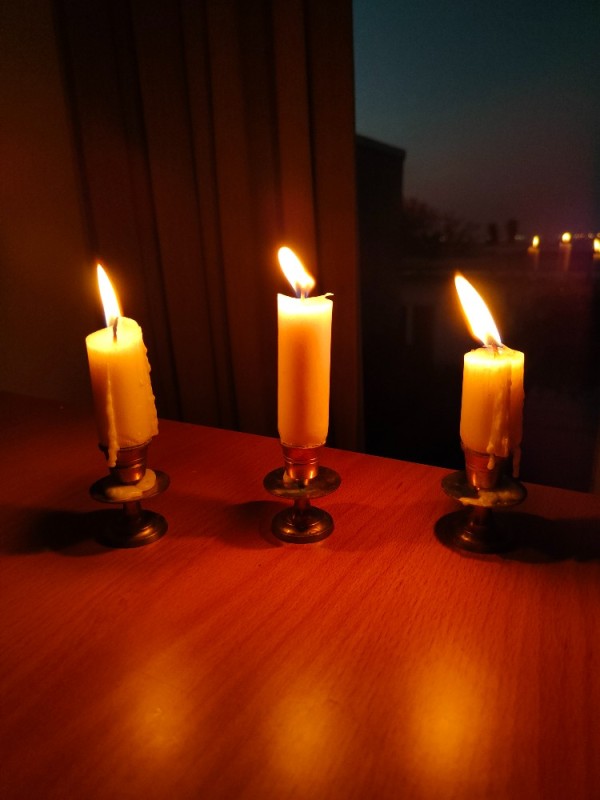 Create meme: by candlelight, candles for home, tea candles