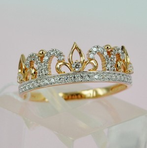 Create meme: crown, gold ring with cubic Zirconia, wide gold ring with cubic Zirconia