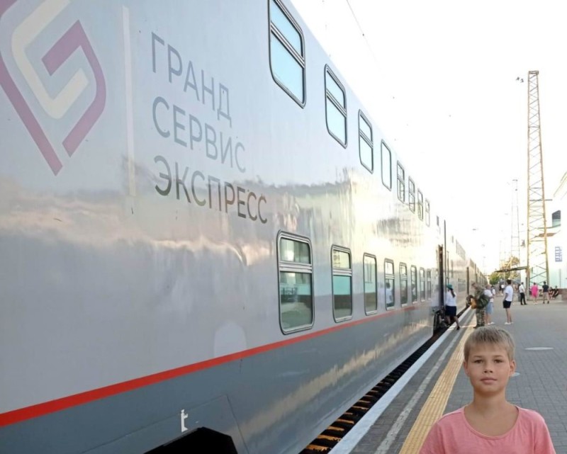 Create meme: Russian Railways double-decker train, double-Decker train, double-decker train moscow