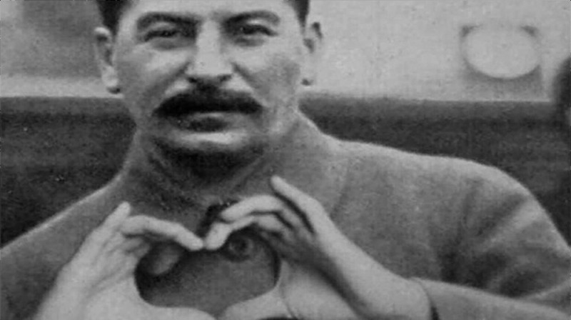 Создать мем: кем был сталин, сталин сердечко, портрет сталина