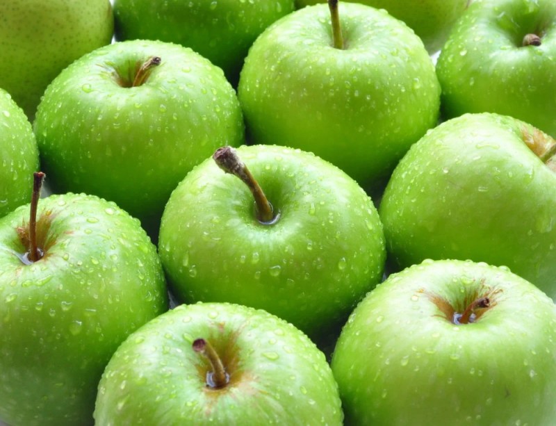 Create meme: Apple , green apple, a variety of green apples