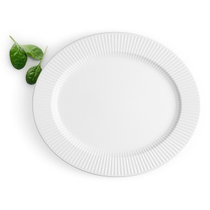 Создать мем: плоские тарелки, блюдо овальное, белая тарелка