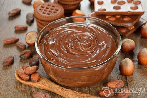 Создать мем: шоколадно фундучная паста, шоколадная паста chocolate hazelnut cream, мусс шоколадный