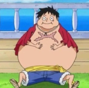 Создать мем: луффи гладит свой живот, луффи аниме, fat luffy