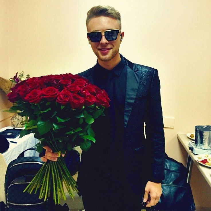 Create meme: egor creed with a bouquet of roses, Egor creed sticker with flowers, egor creed with flowers