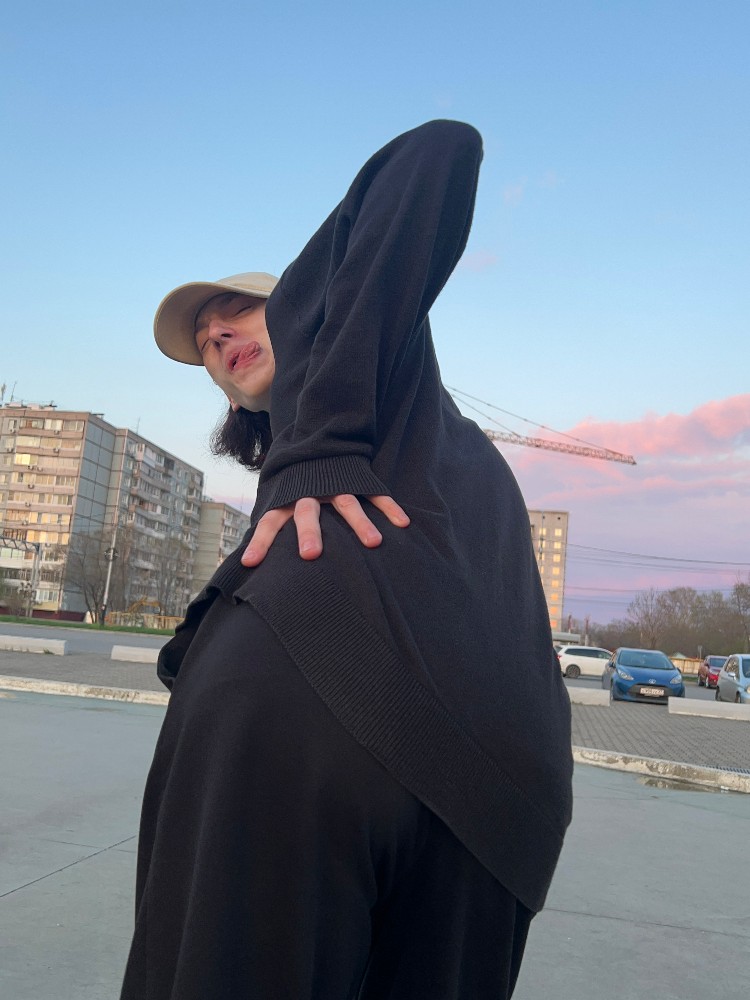 Create meme: clothing , women's hoodies with a hood, hooded