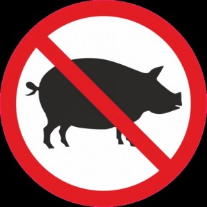 Создать мем: смешные запрещающие таблички, не мусорить свинья, запрещающие знаки