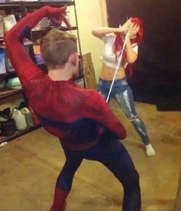 Создать мем: человек паук и эльза, человек, паук человек паук