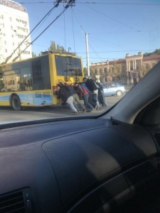 Создать мем: В Европу, наркоторговец, трамвай авария