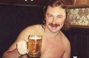 Создать мем: Игорь Николаев, игорь николаев выпьем за любовь мем, игорь николаев с пивом
