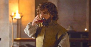 Создать мем: tyrion lannister drinking, тирион ланнистер с вином, лорд тирион ланнистер