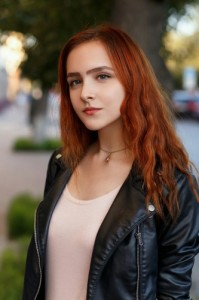 Создать мем: auburn hair, мэдисон девенпорт, red hair