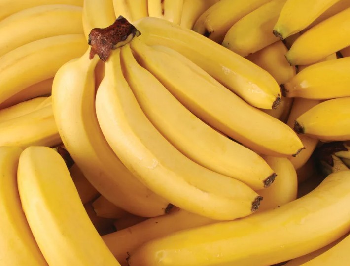 Create meme: bananas in russia, photo of a banana, bananas background