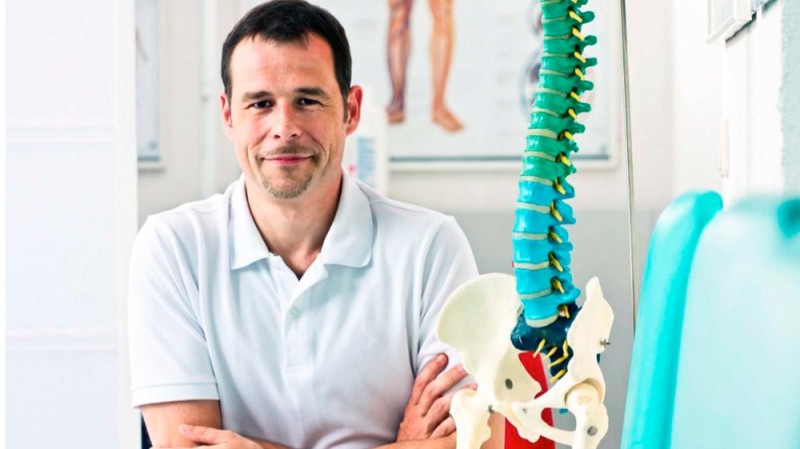 Create meme: spine doctor, vertebrologist, osteoarthritis of the cervical spine