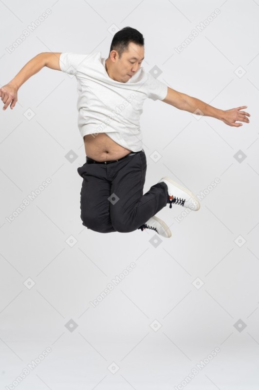 Создать мем: прыгающий человек, мужчина, прыгаем